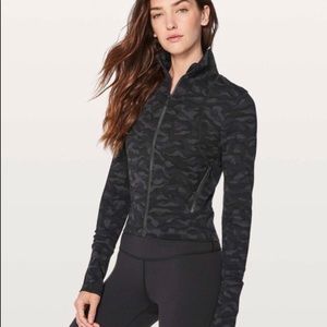 Lululemon cropped Camo jacket